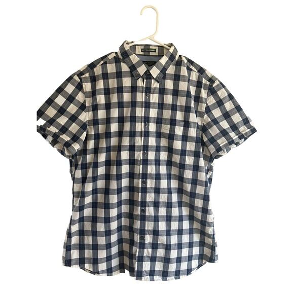 Banana Republic Large Slim Fit White & Blue Plaid Short Sleeved Shirt Preppy - Picture 2 of 8